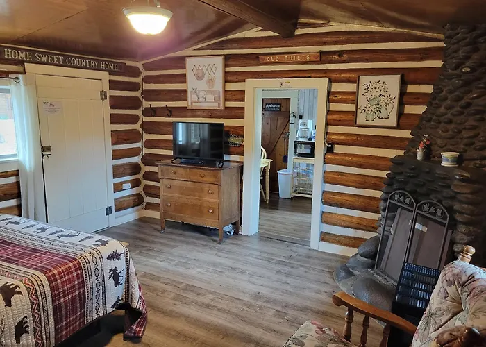Chinook Cabins & Rv Park